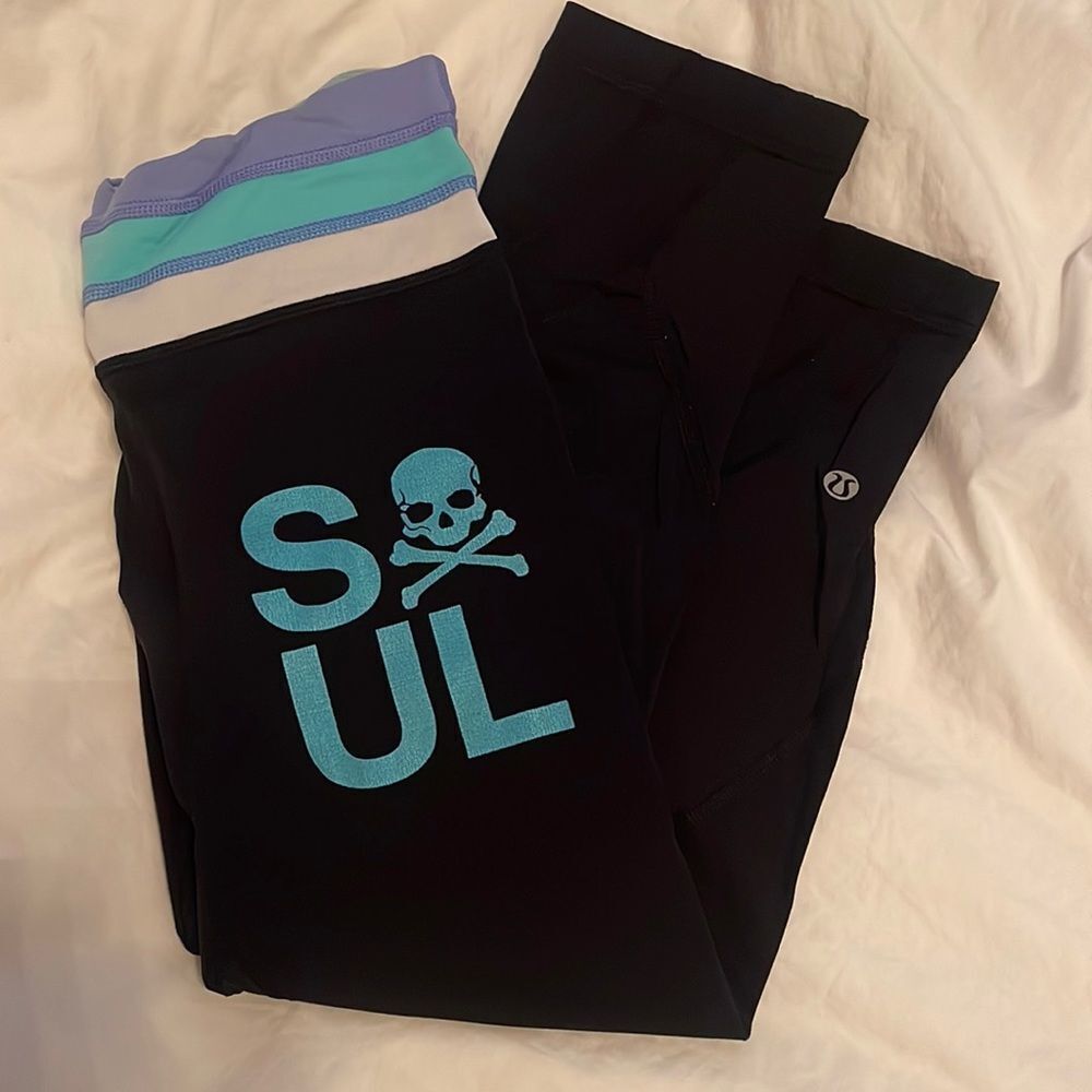 Soul Cycle cropped lululemon leggings